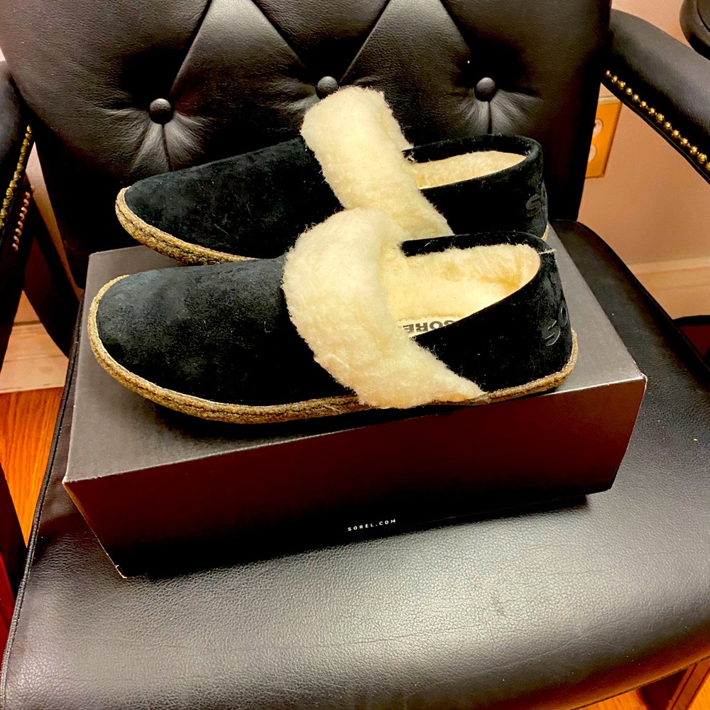 COPY - Sorel Slippers! New!